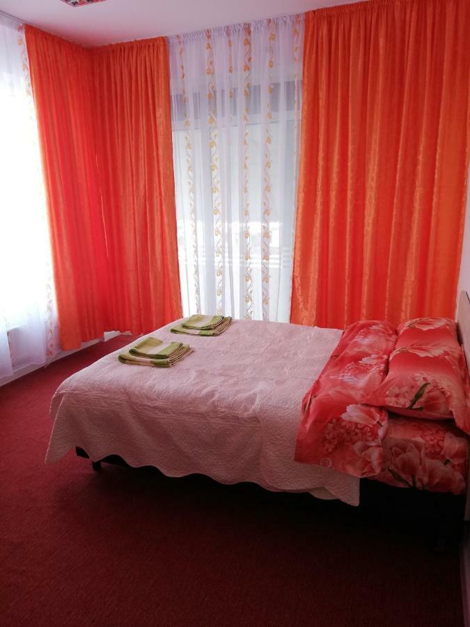 Pensiunea La Safari Targu Neamt Exterior foto