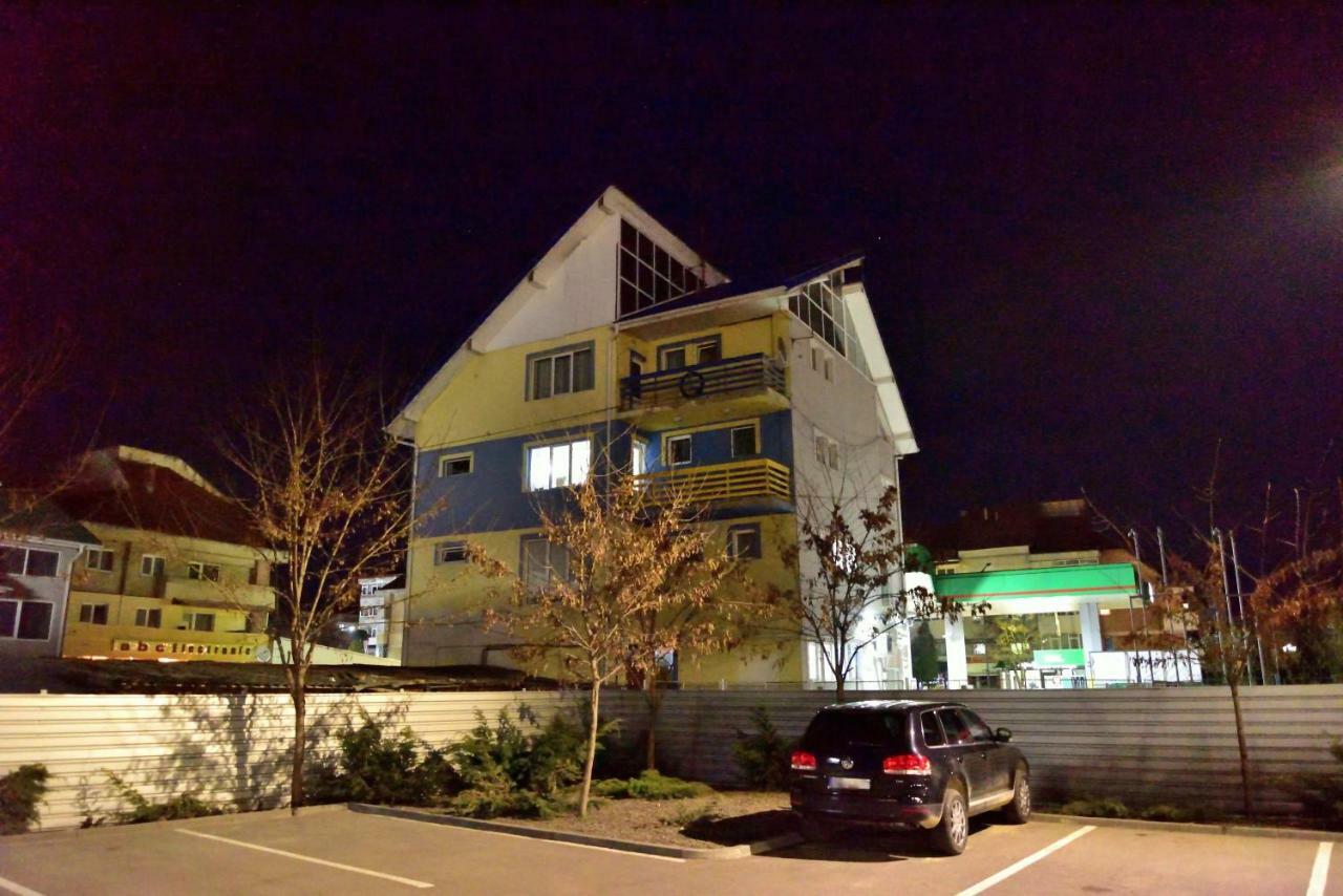 Pensiunea La Safari Targu Neamt Exterior foto